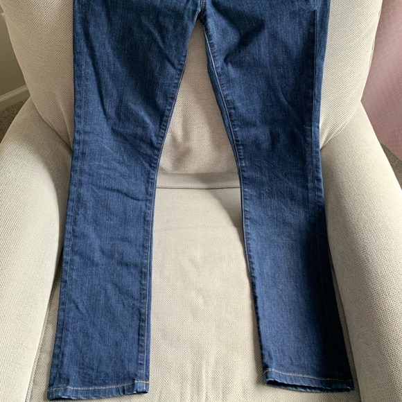 ⭐️ J Brand Pencil Leg Jeans ⭐️ - Picture 2 of 7